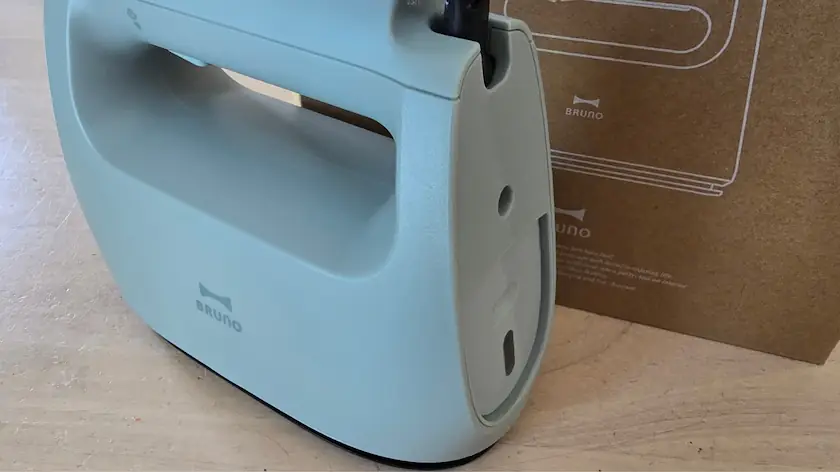 3140BRUNOの衣類スチームアイロン