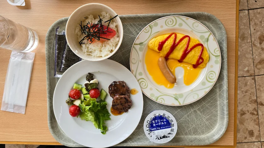 シャトレーゼ ガトーキングダム サッポロでの朝食の様子