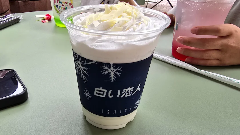ドリンクスタンド・ブライトンの「白い恋人ラテ(アイス)」