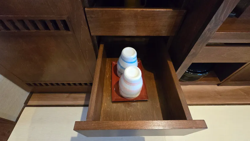 運河の宿 おたる ふる川 お部屋のコップ