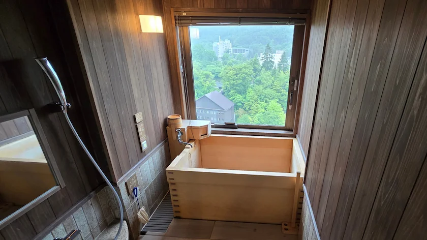 天然温泉客室風呂