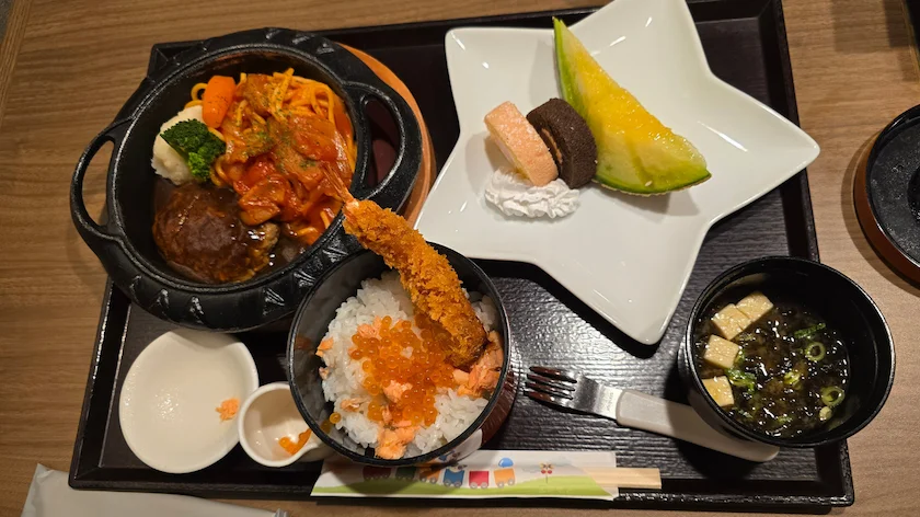 子供の夕食セット(オリジナルご飯)